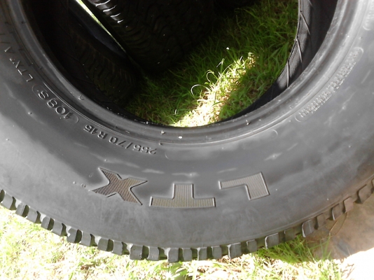 255/70R15 MICHELIN LTX A/T ชุด 4 เส้น โทร.081-427-3941 255/70R15 MICHELIN LTX A/T ชุด 4 เส้น โทร.081-427-3941