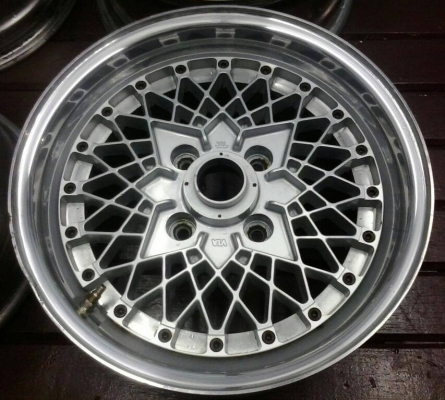 ล้อรังผึ้ง Impul Mesh ขอบ15"กว้าง6.5" 2ชิ้น 4รู114 ล้อรังผึ้ง Impul Mesh ขอบ15"กว้าง6.5" 2ชิ้น 4รู114