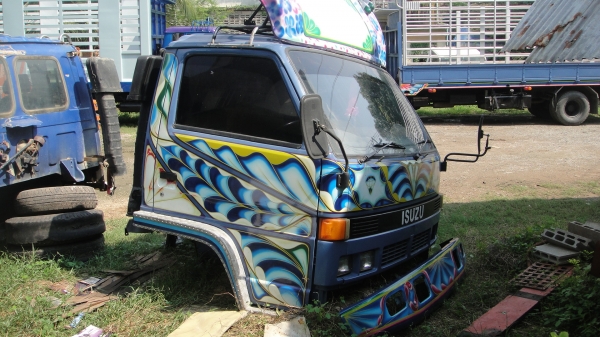 หัว ISUZU NPR หัวเก่านอก สีใหม่สภาพสวย ของครบ ขาหน้า ขาหลัง ยกใส่รถได้เลย หัว ISUZU NPR หัวเก่านอก สีใหม่สภาพสวย ของครบ ขาหน้า ขาหลัง ยกใส่รถได้เลย