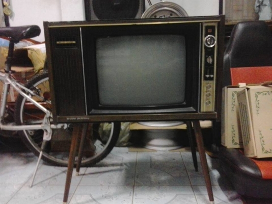 ทีวีเก่ายี่ห้อ Sharp