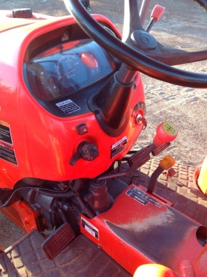 แทรกเตอร์คูโบต้า 3608 สภาพดีพร้อมใช้งาน มีผานดันหน้า และ โรตารี่