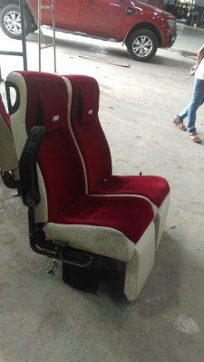 เบาะที่นั่งรถยนต์โดยสาร