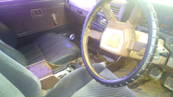 ต้องการขายกระบะ Big M  เจ้าของขายเอง 49000 บาท ด่วนครับ