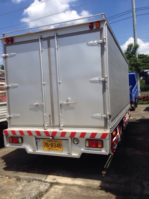 ขายรถ  ISUZU / NQR