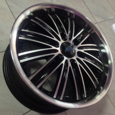 แม็กซ์ญี่ปุ่นมือสองสภาพดี ขอบ 17-7.5 6รู114