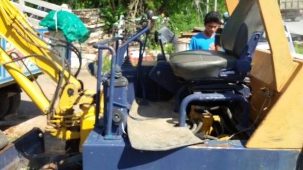 ด่วน!!!! KOMUTSU PC20-6 ราคาต่อรองได้