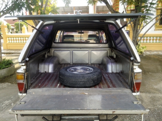 ขายกะบะ HILUX HERO สี่ประตู LN56 ขายกะบะ HILUX HERO สี่ประตู LN56