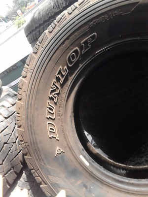 30X9.50R15LT  DUNLOP GRANDTREK AT3 ตัวหนังสือขาว   มี 1 เส้น  TEL.081-427-3941