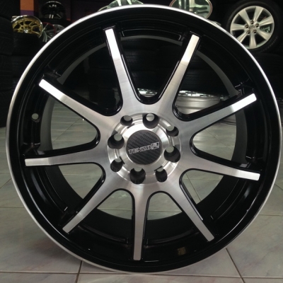 แม็กซ์มือสองสภาพดี ขอบ 17x7JJ 4H100-114.3 ทั้งชุด 9,500