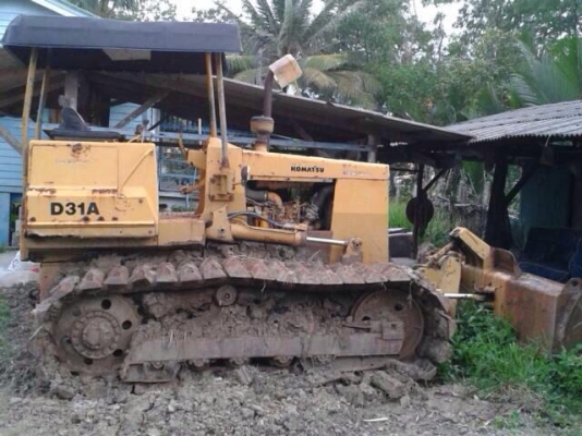 ขาย รถแทรกเตอร์ KOMATSU D31-17 ขาย รถแทรกเตอร์ KOMATSU D31-17