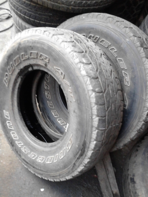 31X10.50R15LT  BRIDGESTONE DUELER A/T  มี 2 เส้น  TEL.081-427-3941