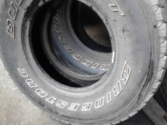 31X10.50R15LT  BRIDGESTONE DUELER A/T  มี 2 เส้น  TEL.081-427-3941