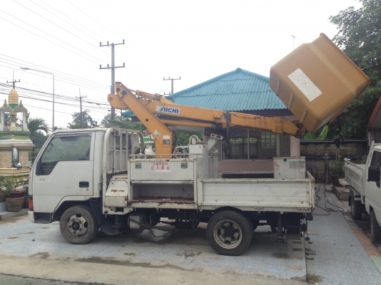 ขายรถกระเช้า ตัวรถมิตรซูบิชิ กระเช้าสูง 8 เมตร