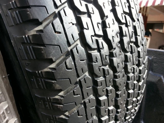 ขายล้อวีโก้ 6 รู ขอบ 16 พร้อมยางปี 12