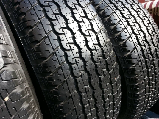 ขายล้อวีโก้ 6 รู ขอบ 16 พร้อมยางปี 12