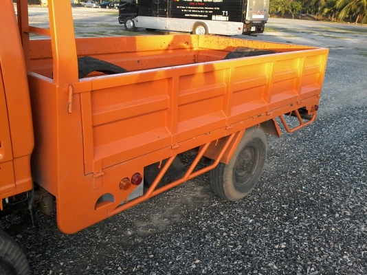 ขาย 4 ล้อ สภาพสวยมากเครื่อง 88 กระจกไฟฟ้า พวงมาลัยเพาเวอร์กระบะเหล็กเปิดได้ทุกบาน