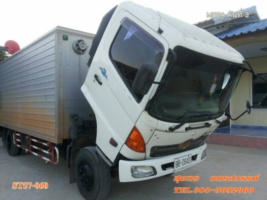 ขายด่วน รถบรรทุก 6 ล้อ HINO MEGA 150 แรงEURO-2 ตู้ 3 บาน รถห้างแท้ สภาพเดิมๆสวย พร้อมใช้สุดๆ ราคาสุดคุ้ม