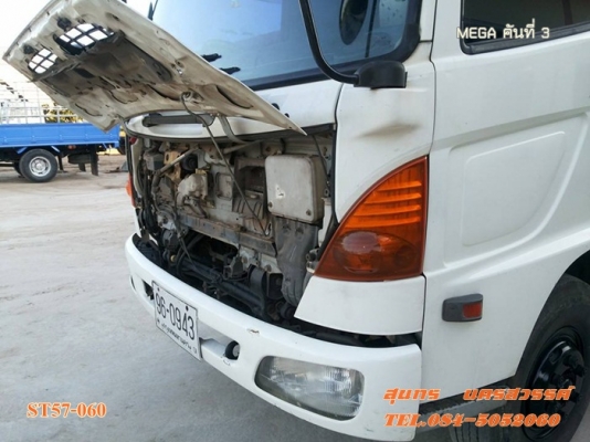 ขายด่วน รถบรรทุก 6 ล้อ HINO MEGA 150 แรงEURO-2 ตู้ 3 บาน รถห้างแท้ สภาพเดิมๆสวย พร้อมใช้สุดๆ ราคาสุดคุ้ม
