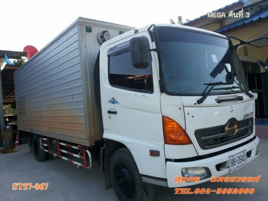ขายด่วน รถบรรทุก 6 ล้อ HINO MEGA 150 แรงEURO-2 ตู้ 3 บาน รถห้างแท้ สภาพเดิมๆสวย พร้อมใช้สุดๆ ราคาสุดคุ้ม