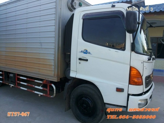 ขายด่วน รถบรรทุก 6 ล้อ HINO MEGA 150 แรงEURO-2 ตู้ 3 บาน รถห้างแท้ สภาพเดิมๆสวย พร้อมใช้สุดๆ ราคาสุดคุ้ม