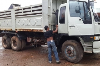 10ล้อดั้ม HINO FM3M ปี39 ดั้มโครงสามมิตร ทรงดี 10ล้อดั้ม HINO FM3M ปี39 ดั้มโครงสามมิตร ทรงดี