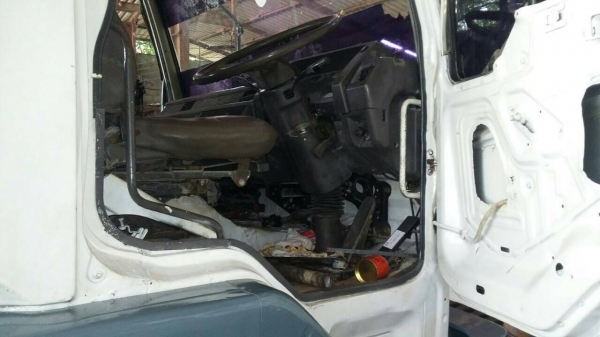 (หัว-คัสซี)10ล้อ2เพลามิตซูฯFN527M-TD เกียร์10สปีด เบรคใหญ่เพลาบุ่ม..เครื่องเดิม 6D16...