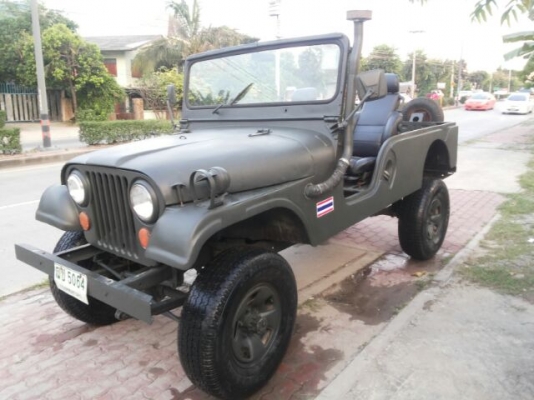ขายด่วน JEEP หน้ากบ CJ6 ทะเบียนแท้ 4 WD ภาษีเต็ม