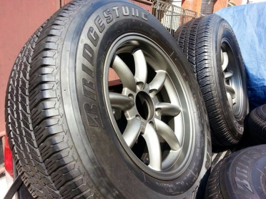 ล้อกล้วย 6 รู พร้อมยาง ล้อกล้วย 6 รู พร้อมยาง