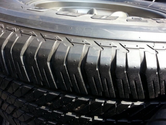 ล้อกล้วย 6 รู พร้อมยาง ล้อกล้วย 6 รู พร้อมยาง