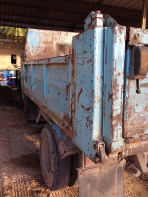 6  ล้อดั้มอีซูสุ    NKR    88  แรงม้า 3 คิว  เล่มพร้อม...พร้อมใช้งาน..