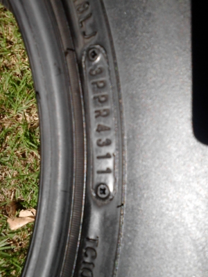 265/70R16 DUNLOP GRANDTREK AT3 ตัวหนังสือขาว ชุด 4 เส้น  TEL.081-427-3941