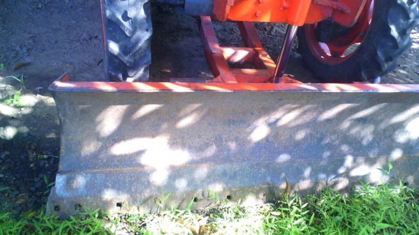 **380,000 บ.ต่อรอง**ขายรถไถ2เพลาส้มๆ สวยๆเดิมบาง KUBOTA M5000SU 4WD เครื่องเดิมเกียร์เดิม ปั้มเดิม ใช้งานน้อย 1,4xx ชั่วโมง เครื่อง50แรงแน่นๆ แห้งๆ แรงดี ไม่เคยแกะ เกียร์ไม่มีหอน ปั้มดีไม่มีเยิ้ม ทำงานดี เร็ว คล่องตัว ช่วงล่าง80-90\% แน่นๆ ยางสวย4เส้น พร้อ **380,000 บ.ต่อรอง**ขายรถไถ2เพลาส้มๆ สวยๆเดิมบาง KUBOTA M5000SU 4WD เครื่องเดิมเกียร์เดิม ปั้มเดิม ใช้งานน้อย 1,4xx ชั่วโมง เครื่อง50แรงแน่นๆ แห้งๆ แรงดี ไม่เคยแกะ เกียร์ไม่มีหอน ปั้มดีไม่มีเยิ้ม ทำงานดี เร็ว คล่องตัว ช่วงล่าง80-90\% แน่นๆ ยางสวย4เส้น พร้อ