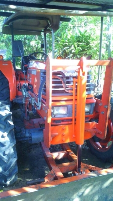 **380,000 บ.ต่อรอง**ขายรถไถ2เพลาส้มๆ สวยๆเดิมบาง KUBOTA M5000SU 4WD เครื่องเดิมเกียร์เดิม ปั้มเดิม ใช้งานน้อย 1,4xx ชั่วโมง เครื่อง50แรงแน่นๆ แห้งๆ แรงดี ไม่เคยแกะ เกียร์ไม่มีหอน ปั้มดีไม่มีเยิ้ม ทำงานดี เร็ว คล่องตัว ช่วงล่าง80-90\% แน่นๆ ยางสวย4เส้น พร้อ **380,000 บ.ต่อรอง**ขายรถไถ2เพลาส้มๆ สวยๆเดิมบาง KUBOTA M5000SU 4WD เครื่องเดิมเกียร์เดิม ปั้มเดิม ใช้งานน้อย 1,4xx ชั่วโมง เครื่อง50แรงแน่นๆ แห้งๆ แรงดี ไม่เคยแกะ เกียร์ไม่มีหอน ปั้มดีไม่มีเยิ้ม ทำงานดี เร็ว คล่องตัว ช่วงล่าง80-90\% แน่นๆ ยางสวย4เส้น พร้อ