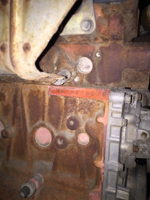 เครื่องยนต์ Isuzu 195 แรง ซื้อเก่านอกมา ไม่ค่อยได้ใช้