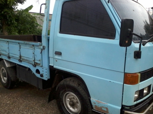 4 ล้อ อีซุสุ NKR   88 แรงม้า (เดิมๆๆ ห้างแท้) รถสวยสะอาด   พร้อมใช้งาน   เล่มพร้อม.....