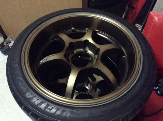 แม็ก RGD ขอบ 18 นิ้วกว้าง 9 นิ้วพร้อมยาง 1 คู่ แม็ก RGD ขอบ 18 นิ้วกว้าง 9 นิ้วพร้อมยาง 1 คู่