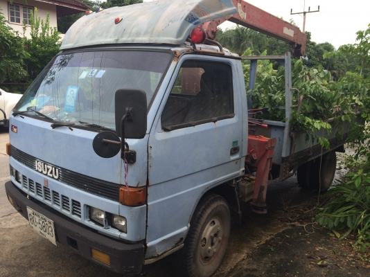 6ล้อ110แรงติดเครน3ตันUNIC รถสภาพดี ภาษีเต็ม..(รถใช้ส่วน ใช้ในสวน)