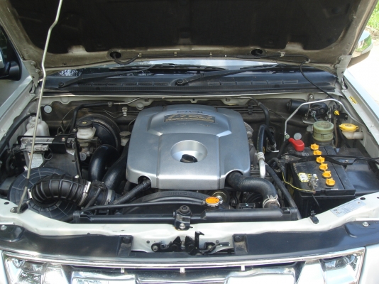 ISUZU DEMAX ISUZU DEMAX