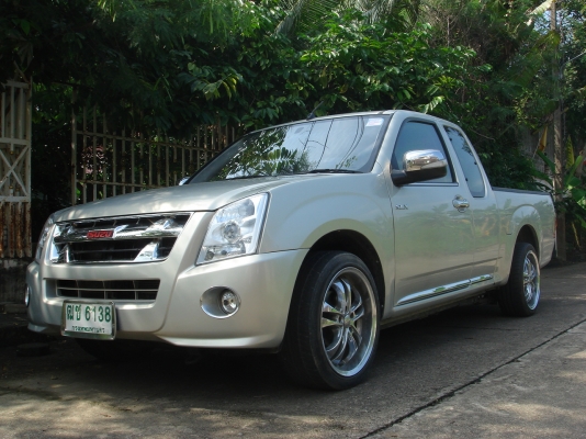ISUZU DEMAX ISUZU DEMAX