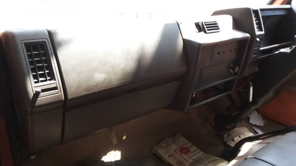 **45,000 บ.ต่อรอง**ขายหัวเก๋ง6ล้อ สวยๆเดิมบาง ไม่เคยทำสี หัวเก๋ง ISUZU NKR หัวห้างแท้ เกียร์ยาว อุปกรณ์ครบ พื้นไม่ผุ ภายนอกภายในเดิมๆ คอนโซลสวยเต็ม พร้อมใช้งาน ราคาต่อรองได้นิดหน่อยเด้อ พี่น้องครับ