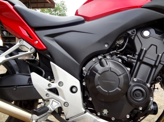 ขาย CB500F วิ่ง 3300 โล คู่มือ ใบรับประกัน  ขอขาย 119,000 บาท วันนี้ต่อได้
