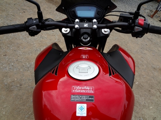 ขาย CB500F วิ่ง 3300 โล คู่มือ ใบรับประกัน  ขอขาย 119,000 บาท วันนี้ต่อได้
