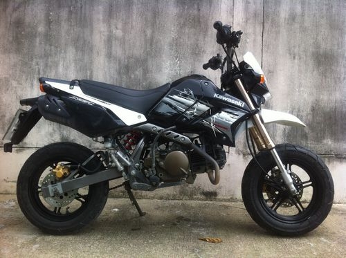 ขาย New KSR มีอยู่ 5คัน พร้อมใช้งาน เล่มทะเบียนชุดโอนครบ เปิดคันล่ะ 25,000 บาท มีบริการจัดส่งทั่วประเทศ