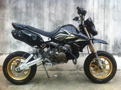 ขาย New KSR มีอยู่ 5คัน พร้อมใช้งาน เล่มทะเบียนชุดโอนครบ เปิดคันล่ะ 25,000 บาท มีบริการจัดส่งทั่วประเทศ