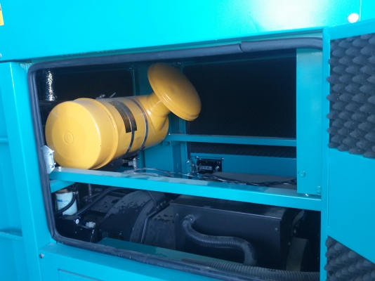 ขายเครื่องปั่นไฟ 100 kvaพร้อมตู้เก็บเสียงประกอบนอกมีเทอโบว์