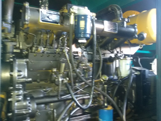 ขายเครื่องปั่นไฟ 100 kvaพร้อมตู้เก็บเสียงประกอบนอกมีเทอโบว์