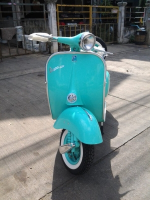 ขาย vespa 64อินเดีย สีเขียวอ่อน no book เอกสารอินวอยครับ รถประกอบใหม้ทั้งคันครับ เครื่องผ่าใหม่ สีทำใหม่ครับ อุปกรณ์ใหม่ครับ รถพร้อมใช้ครับ ไม่ต้องรอนานครับ รถอยู่ชัยนาทครับ สนใจติดต่อ 0826336557 โป้งครับ รับเทรินทุกรุ่นครับ