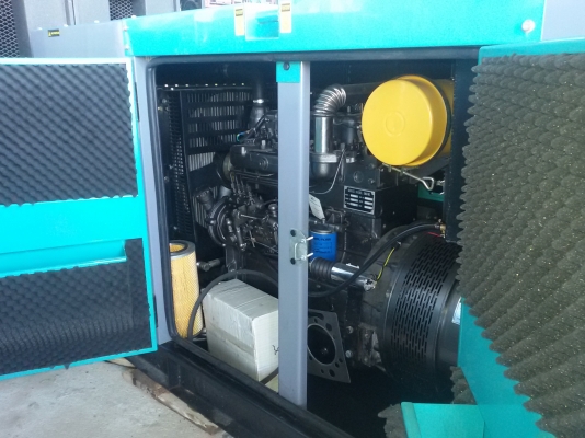 ขายเครื่องปั่นไฟ 60 kvaพร้อมตู้เก็บเสียงประกอบนอกมีเทอโบว์ ขายเครื่องปั่นไฟ 60 kvaพร้อมตู้เก็บเสียงประกอบนอกมีเทอโบว์