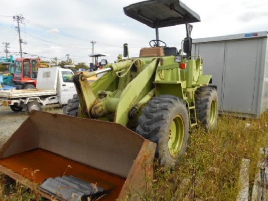 รถตักCAT  910F  1YK03410 โทร 098-858-5524 สามภพ ครับ