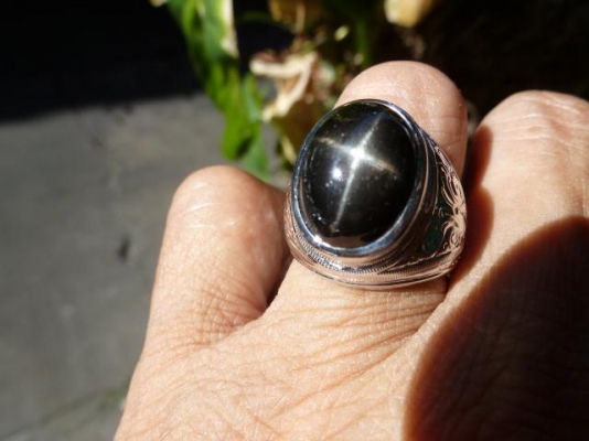 แหวนชายเงินแท้พลอยสตาร์อินเดียเม็ดใหญ่